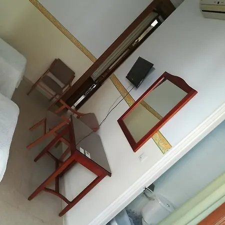 Otel Nuevo