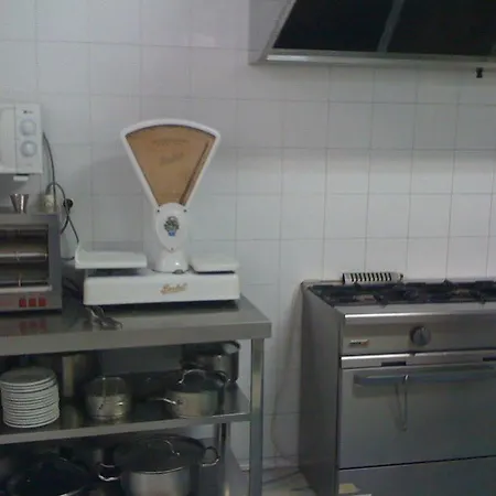 Nuevo Hotel *