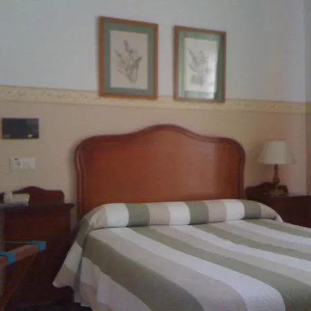 ヌエボ ホテル ヘレス