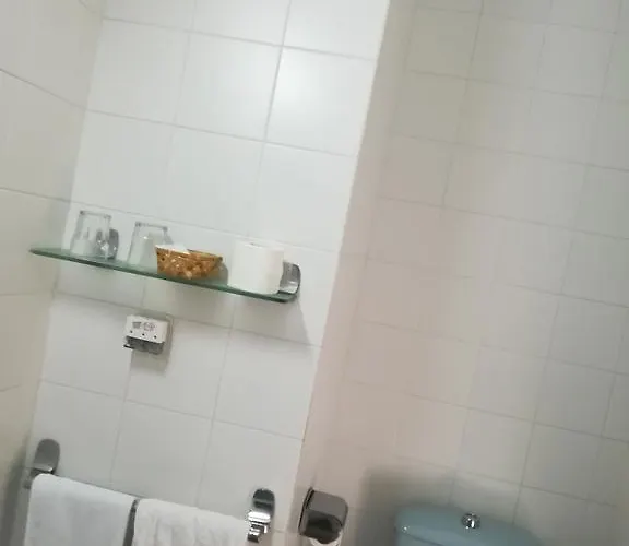 Nuevo מלון חרז